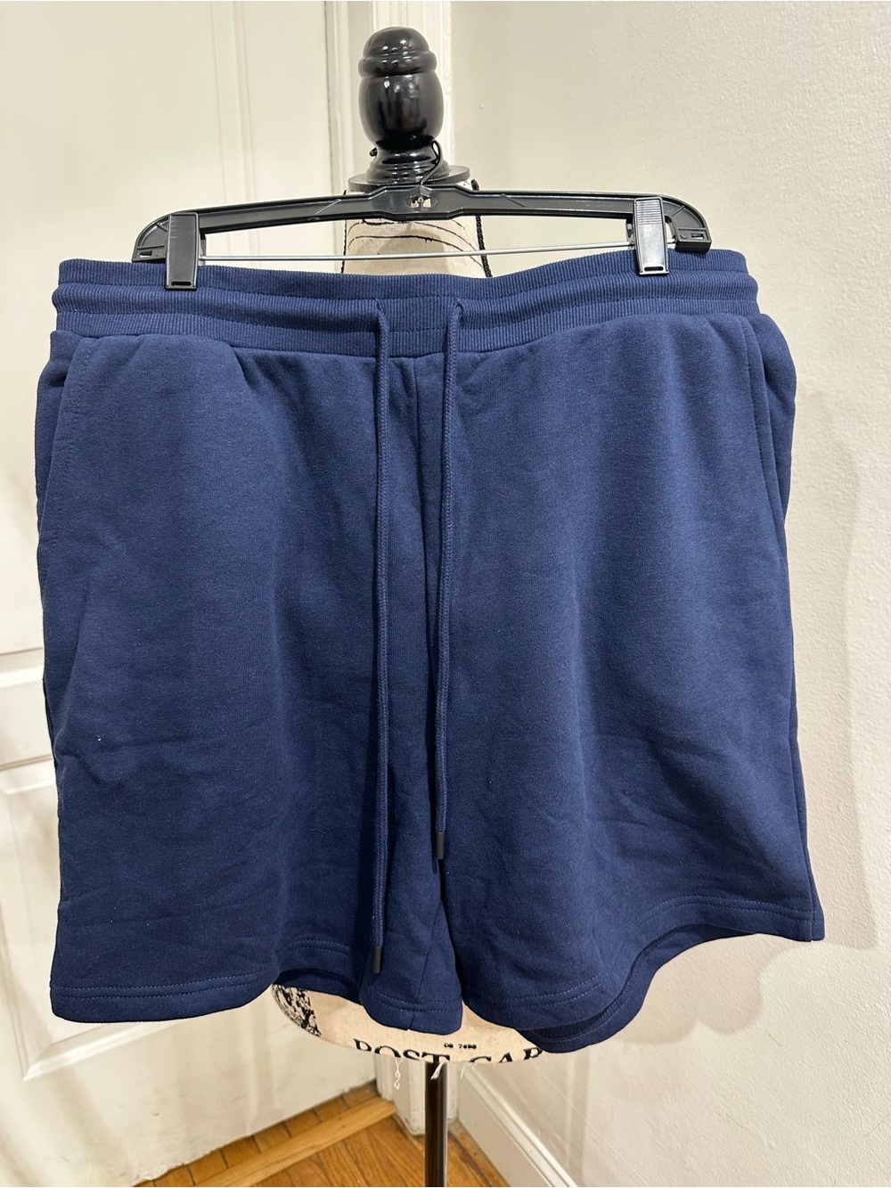 Fashion Nova Men's Navy Drawstring Athletic Shorts